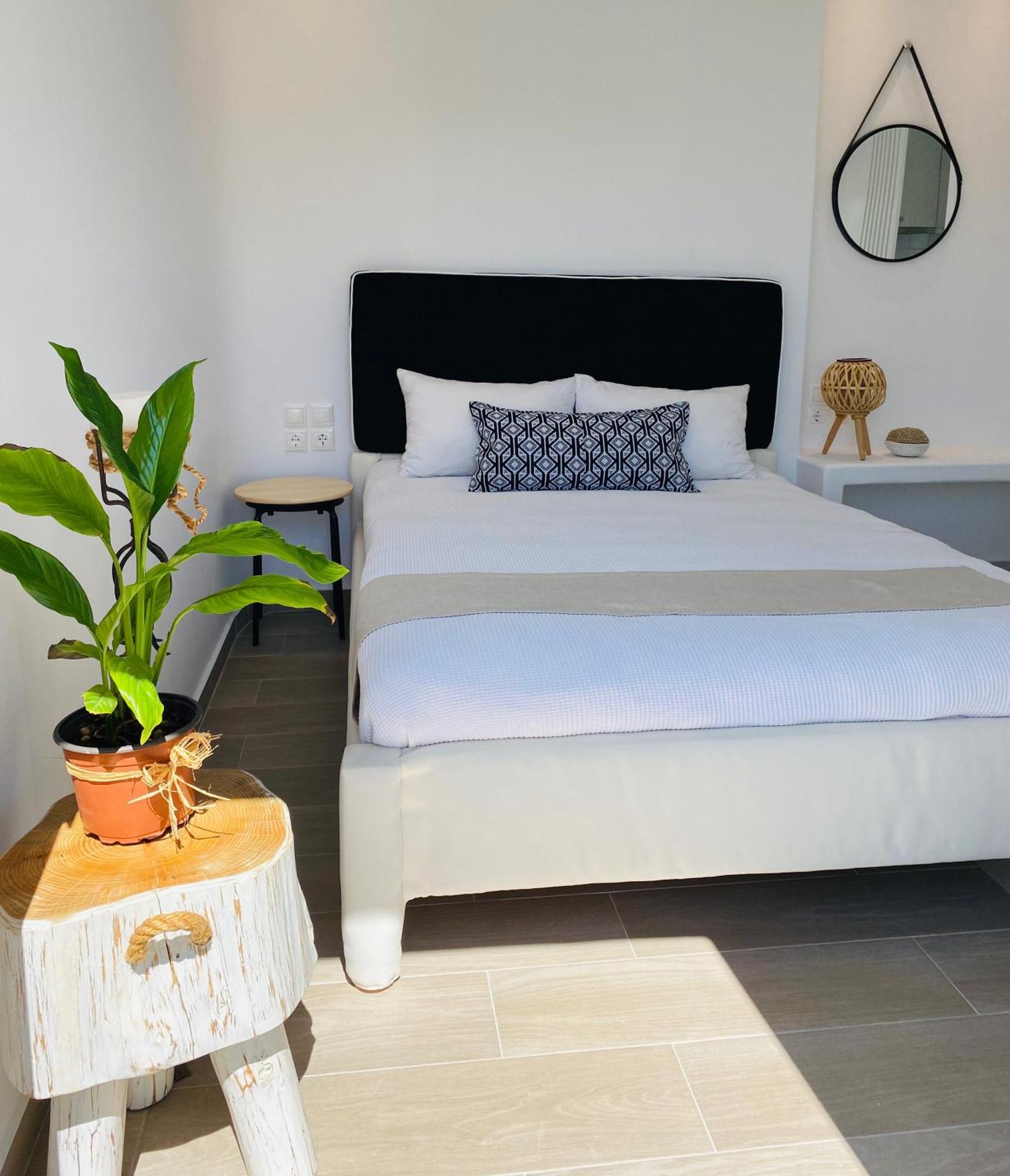Tatiana Villa & Apartments Klouvas Ngoại thất bức ảnh