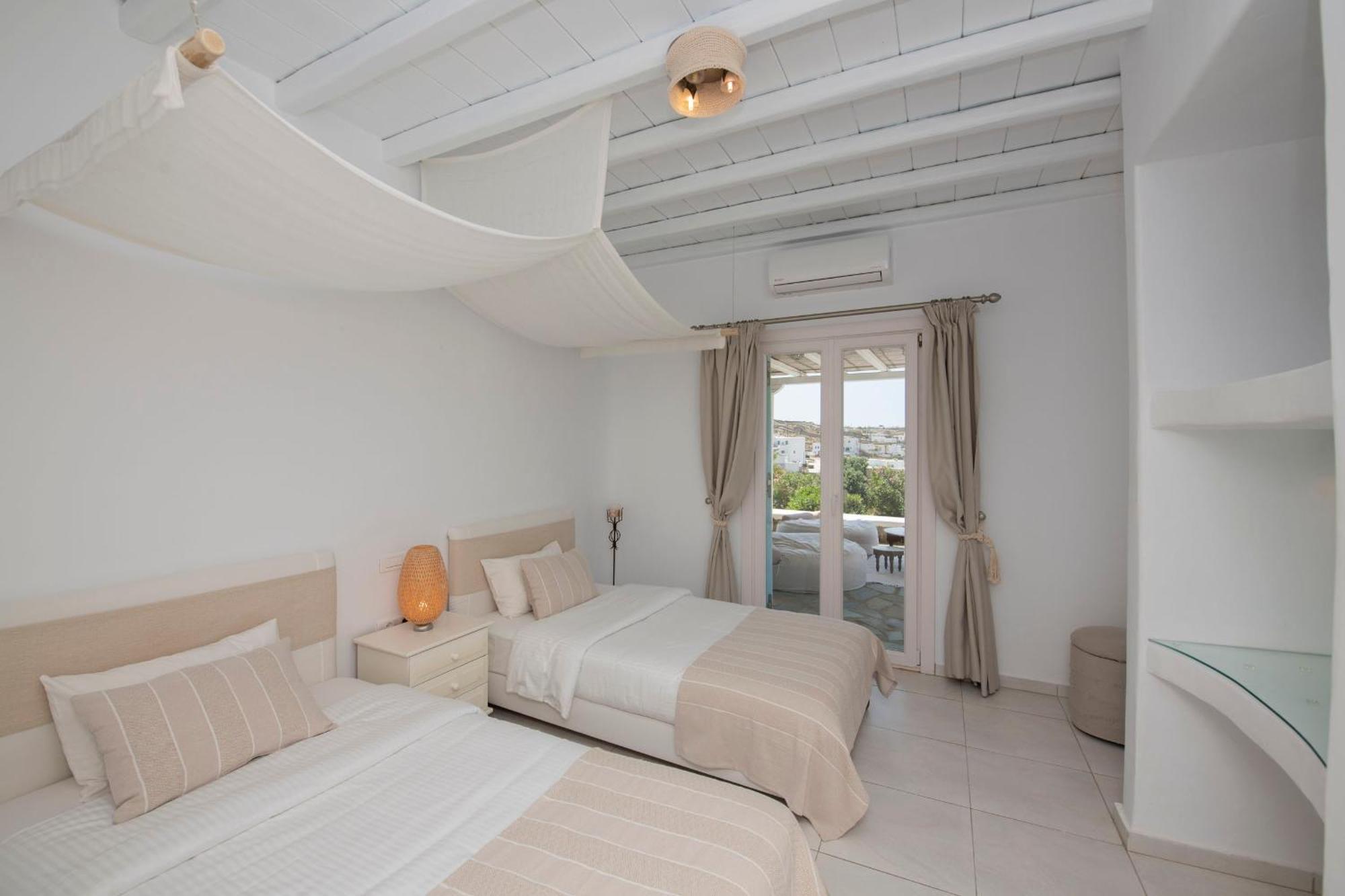 Tatiana Villa & Apartments Klouvas Ngoại thất bức ảnh